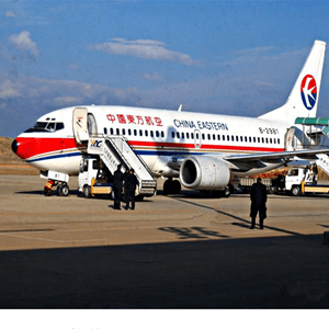 哈尔滨机场物流航空快运业稳步发展的原因是什么？